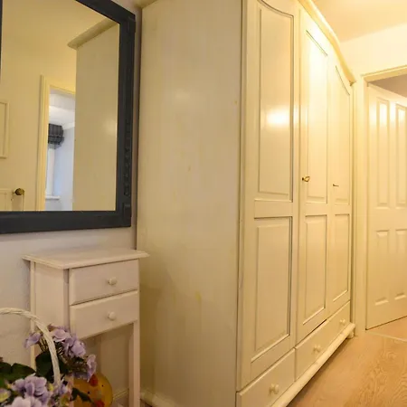 Daire Feskerdamm 28 *